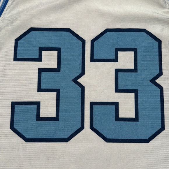 VINTAGE NORTH CAROLINA NIKE BASKETBALL JERSEY - Picture 5 of 11